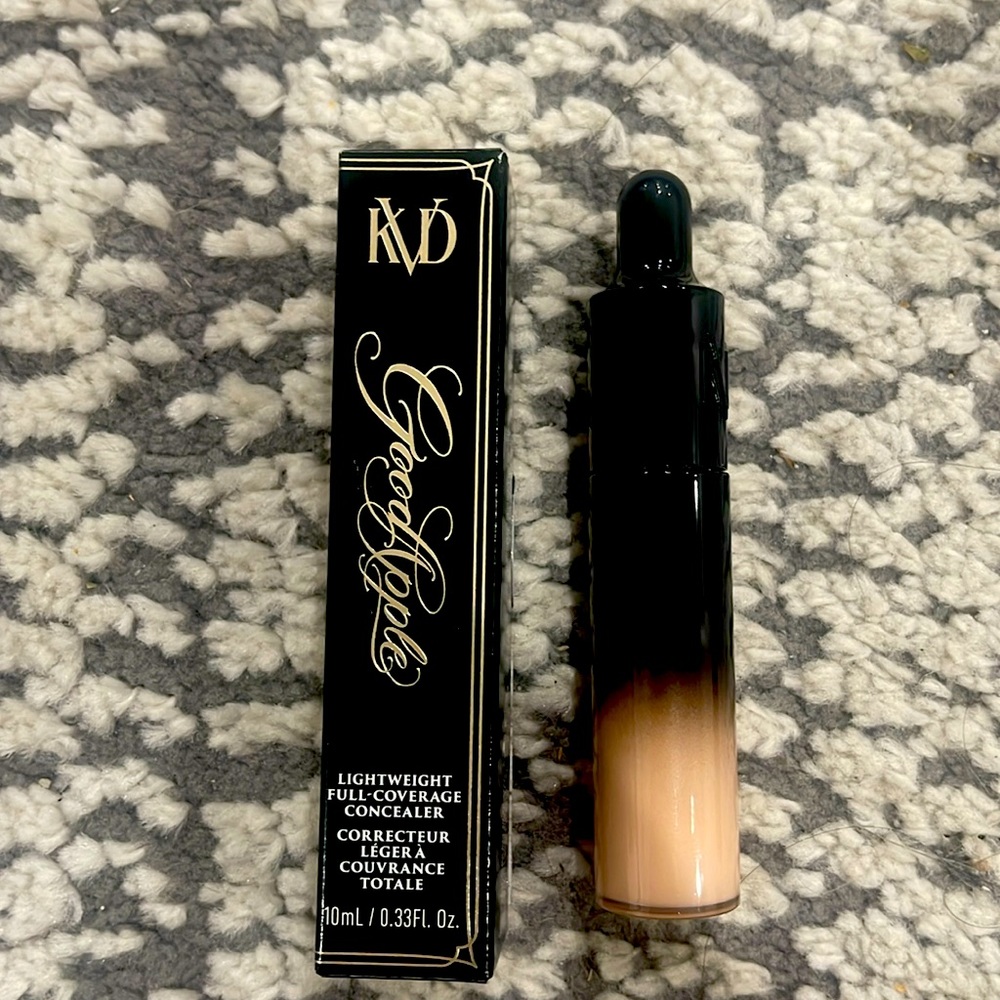 ❤️NEW!!!❤️KVD LIGHTWEIGHT FULL-COVERAGE CONCEALER. LIGHT 107.